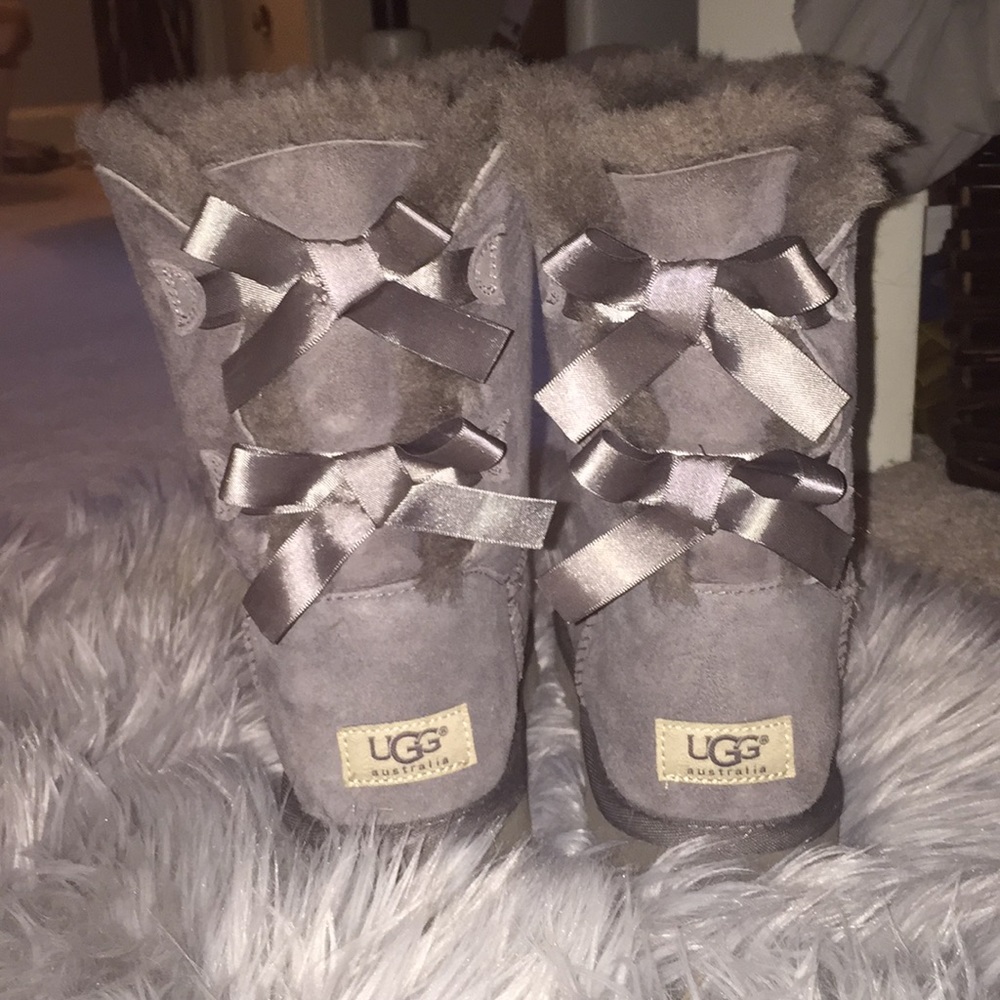 Gray UGGS; Bailey Bow
